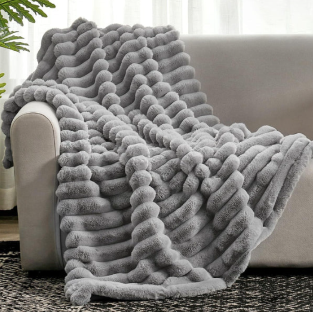 SnugVelvet | Ultra-Soft Warm Blanket