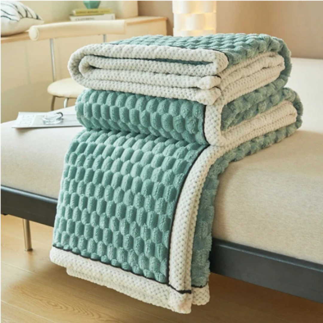 SkySnuggle | Soft Throw Blanket